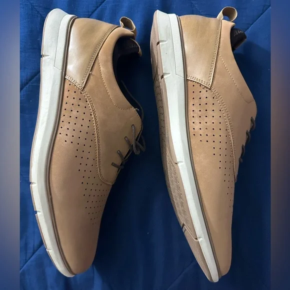 Van Heusen Casual/Dress Shoes - Picture 3 of 5